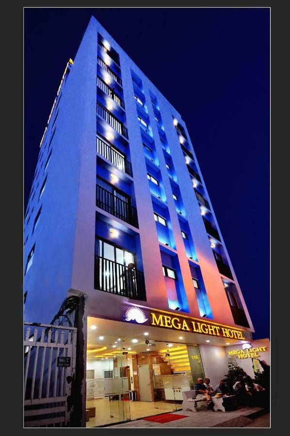 Mega Light Hotel 芽庄 外观 照片